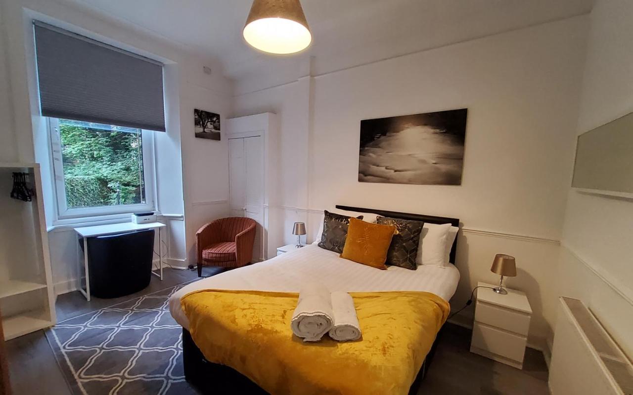 אדינבורו Leith Spectacular Apartment By Sensational Stay Short Lets & Serviced Accommodation With 6 Separate Beds & 2 Baths מראה חיצוני תמונה