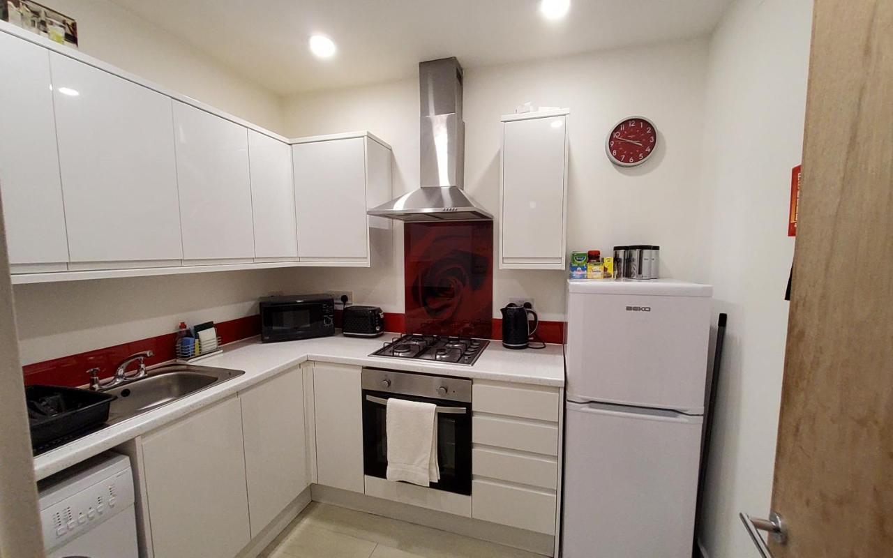 אדינבורו Leith Spectacular Apartment By Sensational Stay Short Lets & Serviced Accommodation With 6 Separate Beds & 2 Baths מראה חיצוני תמונה